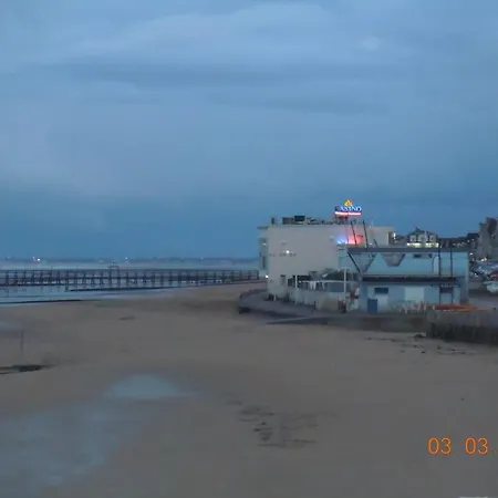 Tanagra A Langrune-s-mer : 4 Personnes Lejlighed *